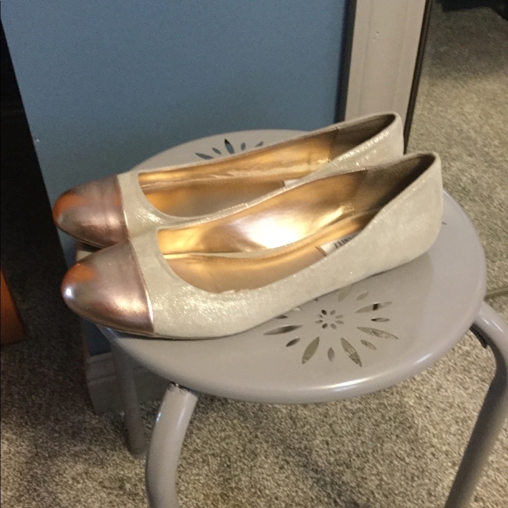 J Lo Flats